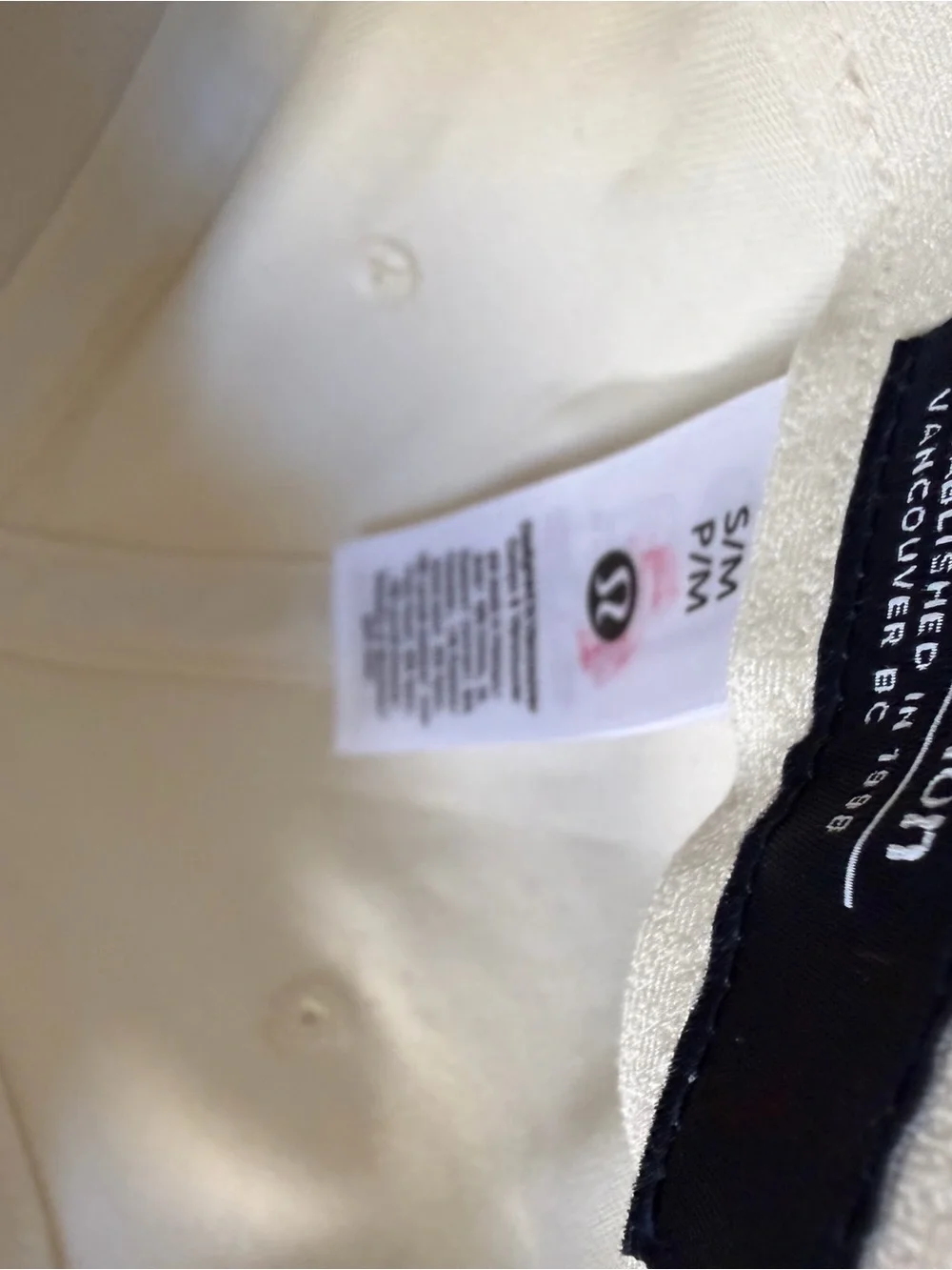 Lululemon Birdie Golf Hat Cream Navy Blue Cap S/M Unisex